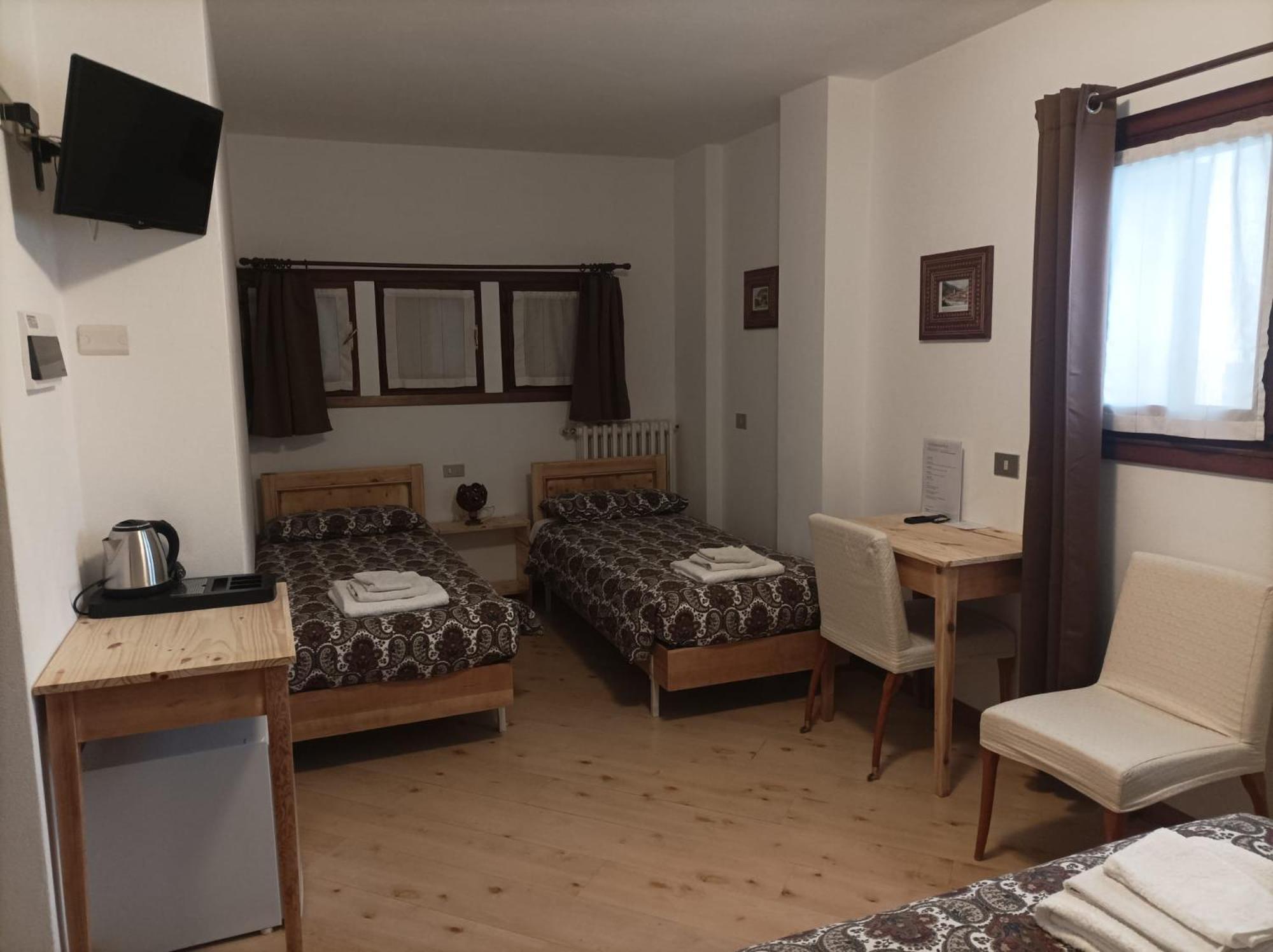 Ambassador Rooms In Bormio, Solo Camera Senza Colazione Exterior photo