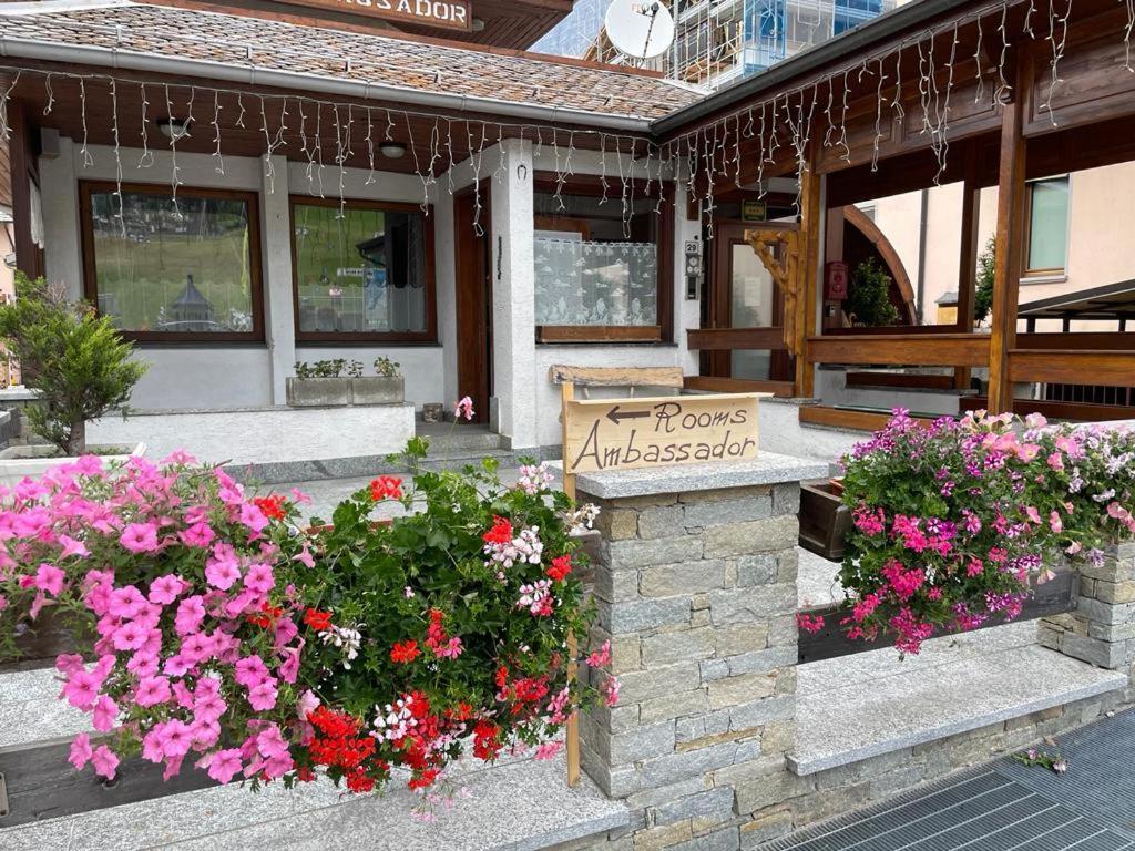 Ambassador Rooms In Bormio, Solo Camera Senza Colazione Exterior photo